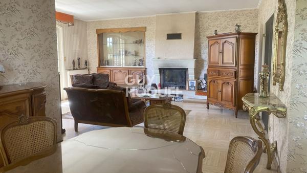 Maison Saint Apollinaire 8 pièce(s) 230 m2 avec dépendance