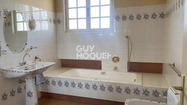 Maison Saint Apollinaire 8 pièce(s) 230 m2 avec dépendance