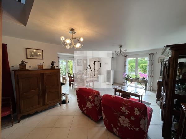 Ablon (14600) Maison 116 m² - 3 chambres - lumineuse proche honfleur avec jardin 1243 m² deux terrasses et dépendance bois
