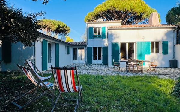 Maison à vendre    7 pièces •  La Couarde-sur-Mer