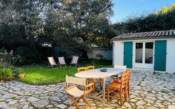 Maison à vendre    7 pièces •  La Couarde-sur-Mer