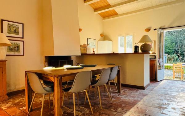 Maison à vendre    7 pièces •  La Couarde-sur-Mer