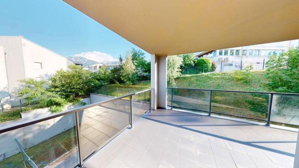 MAGNIFIQUE APPARTEMENT T4 PARFAIT ETAT TERRASSE DE 30 M²