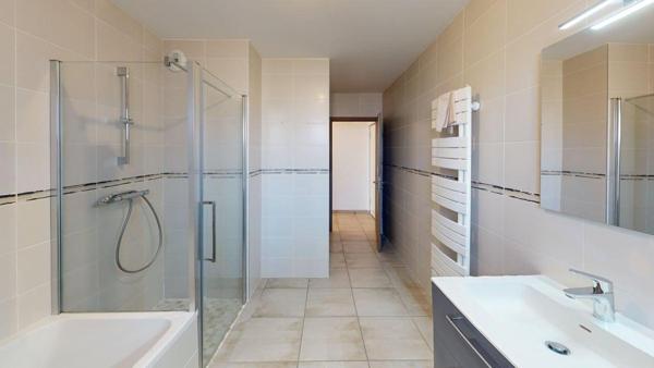MAGNIFIQUE APPARTEMENT T4 PARFAIT ETAT TERRASSE DE 30 M²