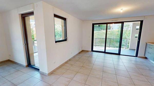 MAGNIFIQUE APPARTEMENT T4 PARFAIT ETAT TERRASSE DE 30 M²