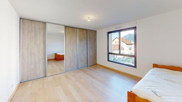 MAGNIFIQUE APPARTEMENT T4 PARFAIT ETAT TERRASSE DE 30 M²