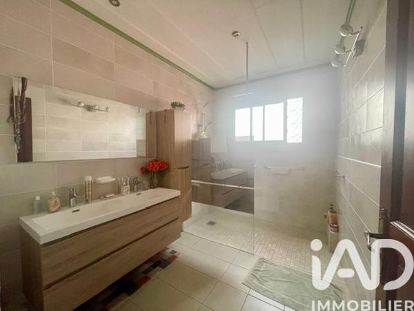 Maison à vendre 9 pièces 200 m² Saint-Denis