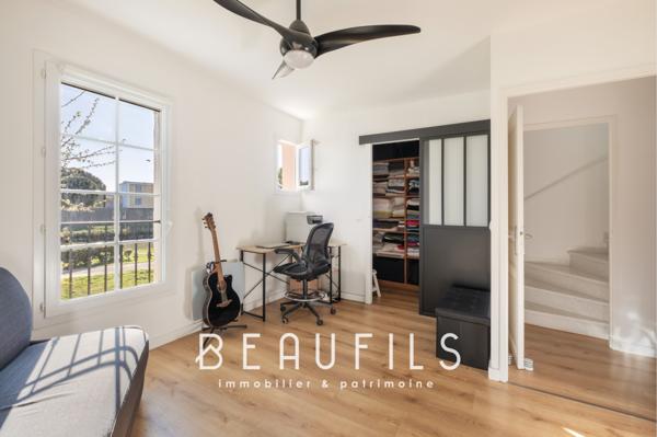 Aigues-Mortes (30220) Exclusivité - Aigues Mortes - Marina avec vue canal, terrasses & stationnements privatifs