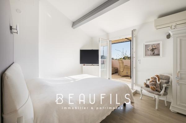 Aigues-Mortes (30220) Exclusivité - Aigues Mortes - Marina avec vue canal, terrasses & stationnements privatifs