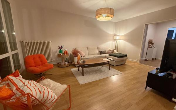 Appartement à vendre    3 pièces • 80 m2 Olivet