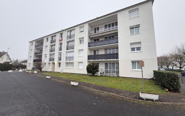 Appartement à vendre    3 pièces • 80 m2 Olivet