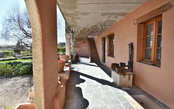 Maison à vendre    5 pièces • 180,19 m2 Meximieux