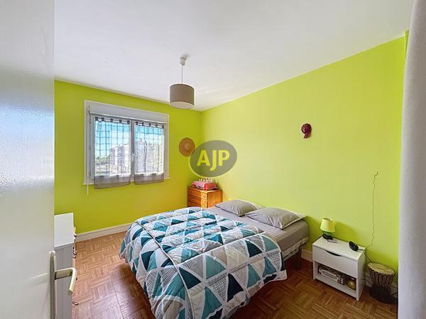 Vente appartement Tonnay Charente : 102 270 € - AJP Immobilier Rochefort