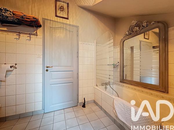 Maison à vendre 6 pièces 143 m² Sautron