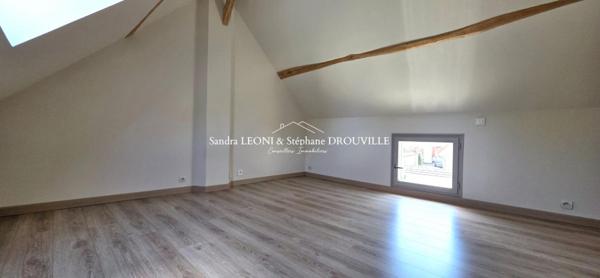 MAINTENON - CHARMANTE LONGERE DE 175 m², 4 chambres