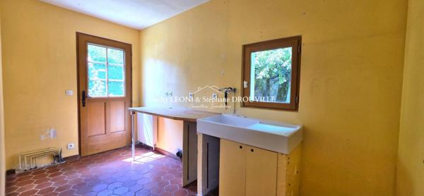 MAINTENON - CHARMANTE LONGERE DE 175 m², 4 chambres