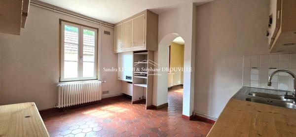 MAINTENON - CHARMANTE LONGERE DE 175 m², 4 chambres