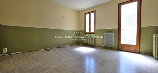 MAINTENON - CHARMANTE LONGERE DE 175 m², 4 chambres