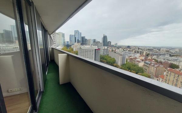 Appartement à vendre    2 pièces • 52 m2 Courbevoie