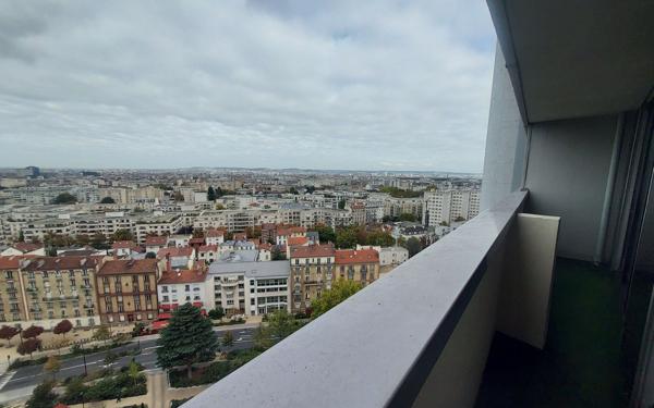 Appartement à vendre    2 pièces • 52 m2 Courbevoie