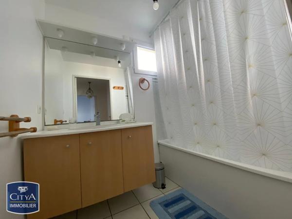 Appartement à louer 3 pièces 66.14m² La Riche (37520)