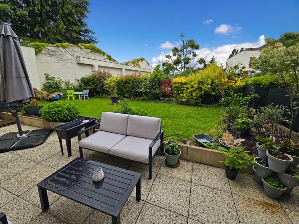 Appartement Dourdan 3 pièce(s) 63 m2 - JARDIN - PARKINGS SOUS-SOL