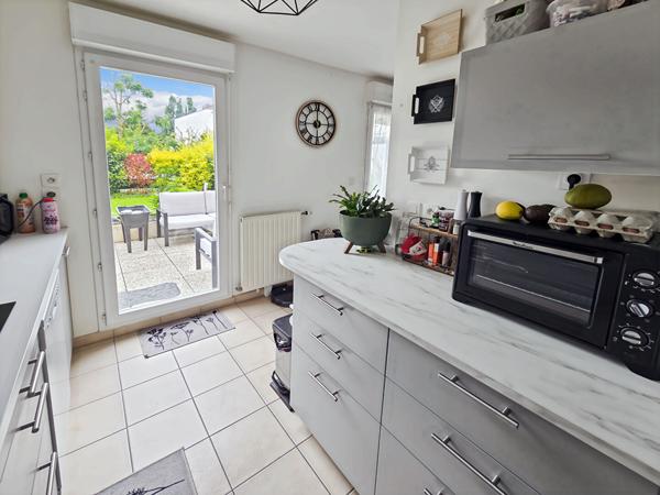 Appartement Dourdan 3 pièce(s) 63 m2 - JARDIN - PARKINGS SOUS-SOL