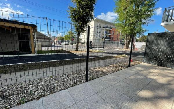 Appartement à louer    2 pièces •  Saint-Jean-de-la-Ruelle