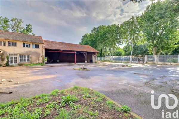 Immeuble à vendre 1 200 m² Nîmes
