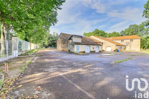 Immeuble à vendre 1 200 m² Nîmes