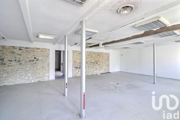 Immeuble à vendre 1 200 m² Nîmes