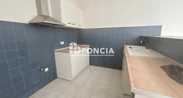 Location Appartement 3 pièces 74.1 m² - Orange 84100