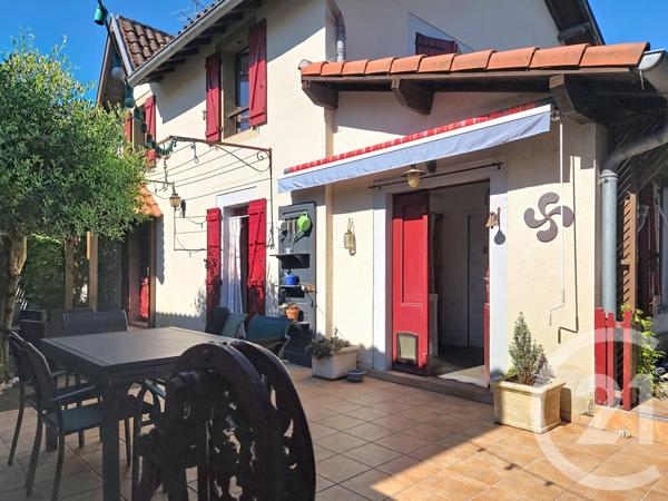 Maison à vendre  5 pièces - 177 m 2   PRAT BONREPAUX  - 09