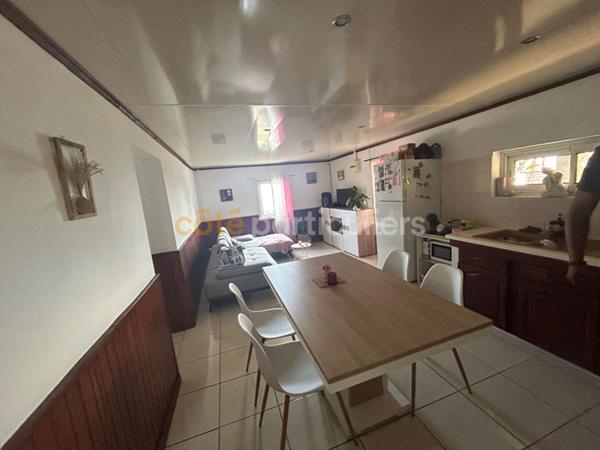 Vente Maison84 m² - 4 Pièces - SAINT PIERRE (97410)