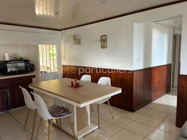 Vente Maison84 m² - 4 Pièces - SAINT PIERRE (97410)