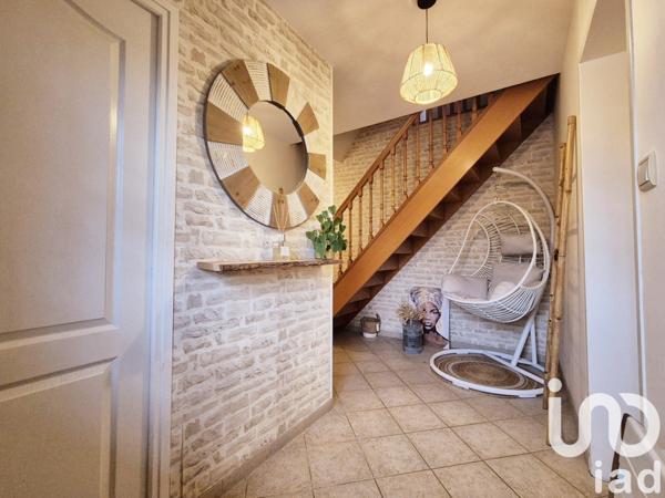 Maison traditionnelle 7 pièces de 133 m² à Aire-sur-la-Lys (62120)