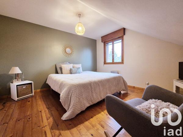 Maison traditionnelle 7 pièces de 133 m² à Aire-sur-la-Lys (62120)