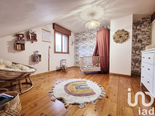 Maison traditionnelle 7 pièces de 133 m² à Aire-sur-la-Lys (62120)