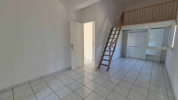 Maison de plain-pied 126,62 m² habitables - Studio indépendant - Piscine - Double garage - Terrain de 1 229 m² ? Balaruc-les-Bains
