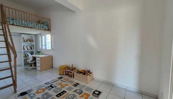 Maison de plain-pied 126,62 m² habitables - Studio indépendant - Piscine - Double garage - Terrain de 1 229 m² ? Balaruc-les-Bains