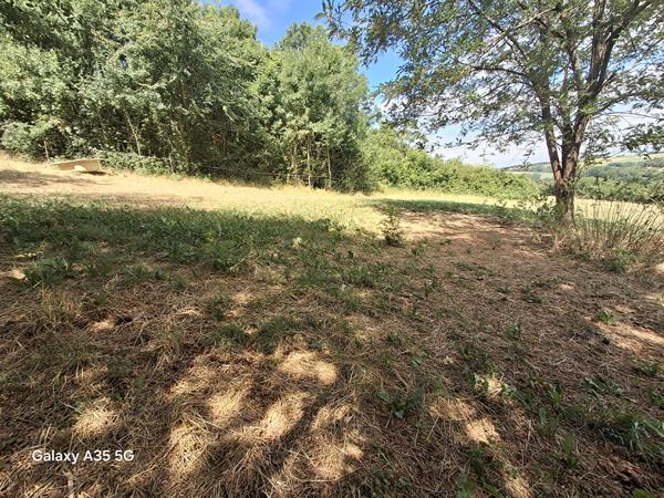 Terrain 838 m2