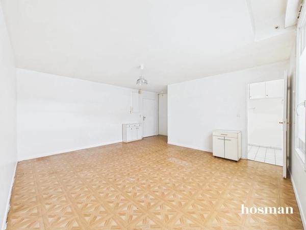 Studio de 31,51 m² avec parking en sus - Avenue Claude Debussy, Clichy