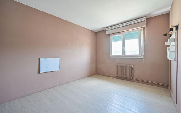 Appartement à vendre    4 pièces • 91,72 m2 Paris 18