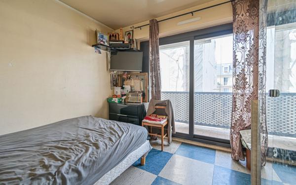 Appartement à vendre    4 pièces • 91,72 m2 Paris 18