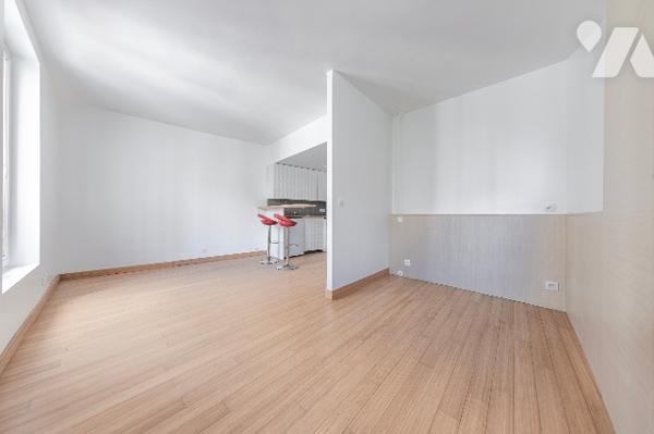 Studio de 28m2 lumineux, en parfait état et au calme