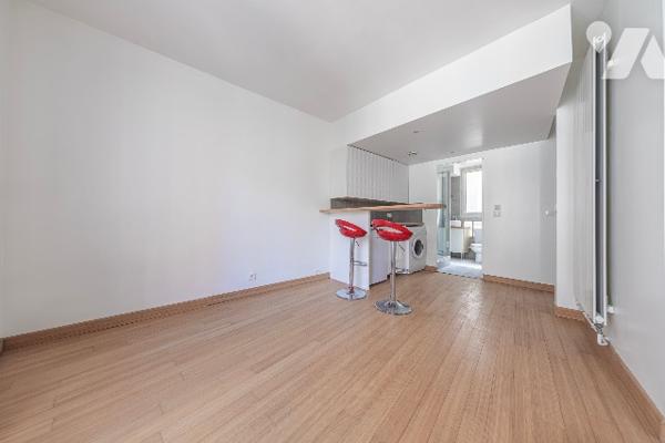 Studio de 28m2 lumineux, en parfait état et au calme