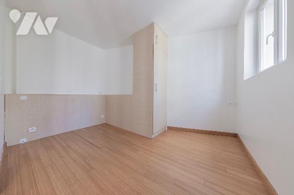 Studio de 28m2 lumineux, en parfait état et au calme