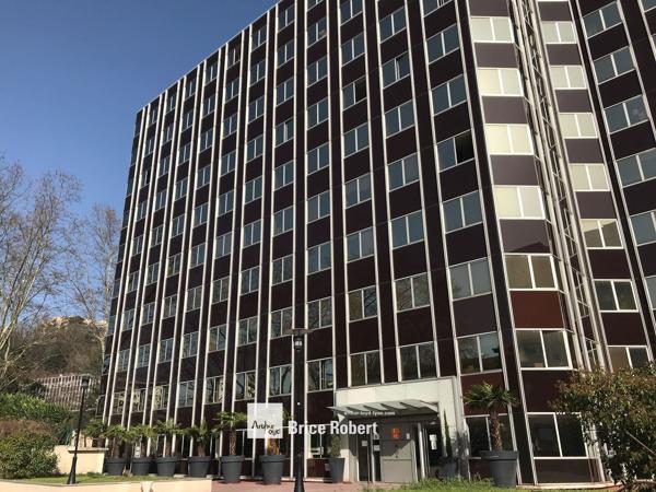 Bureaux à louer divisibles à Lyon 4ème Croix Rousse proche transports