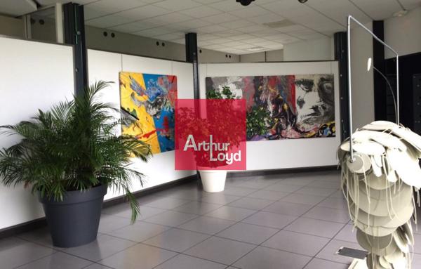 Bureaux à louer à Echirolles Parc Sud Galaxie avec salle de réunion