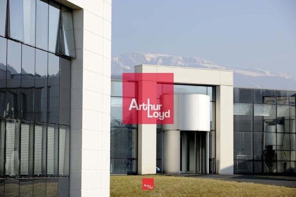 Bureaux à louer à Echirolles Parc Sud Galaxie avec salle de réunion